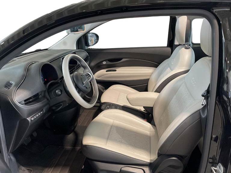 Fiat 500e 42 la Prima Cabrio