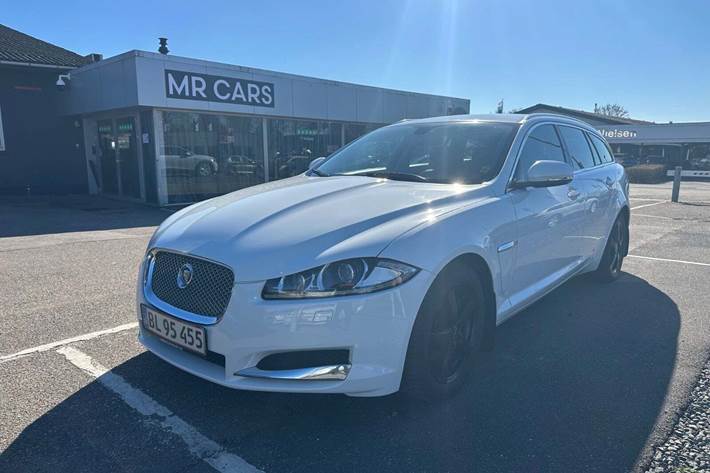 Grøn Jaguar XF fra 2014