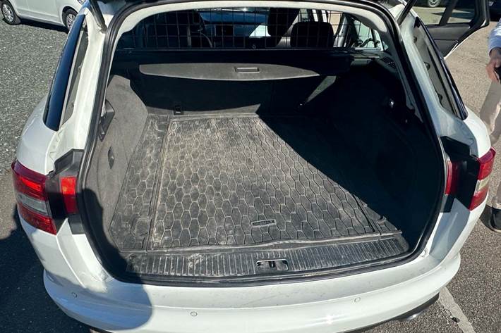 Grøn Jaguar XF fra 2014