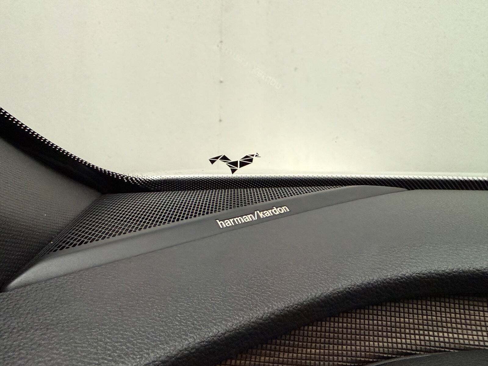 Hvid Renault Megane E-Tech fra 2023