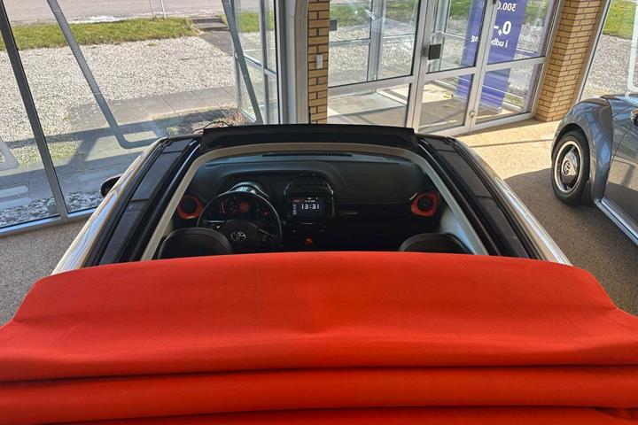 Hvid Toyota Aygo fra 2019