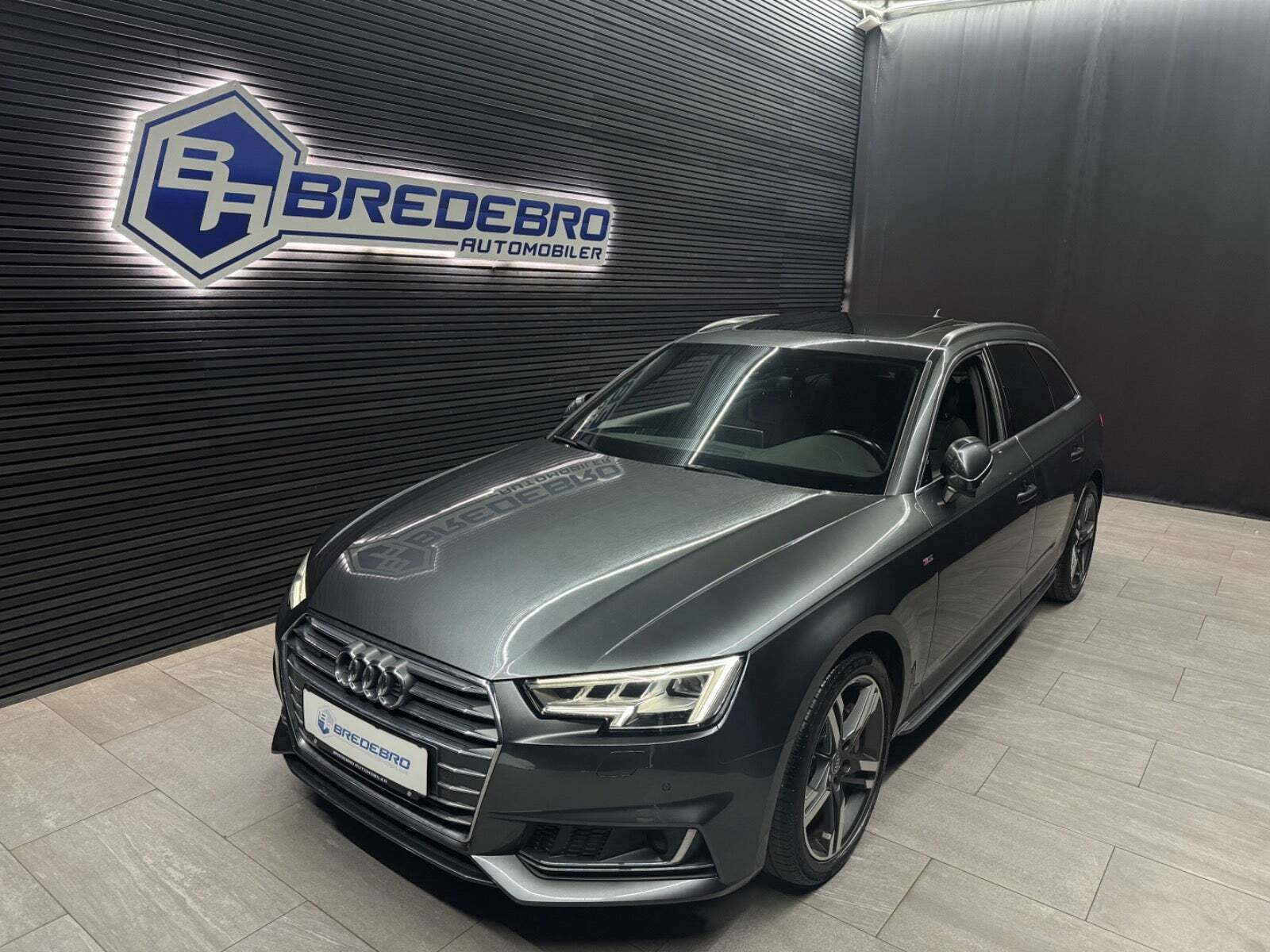 Audi A4 3,0 TDi 272 Sport Avant quattro Tiptr. Van