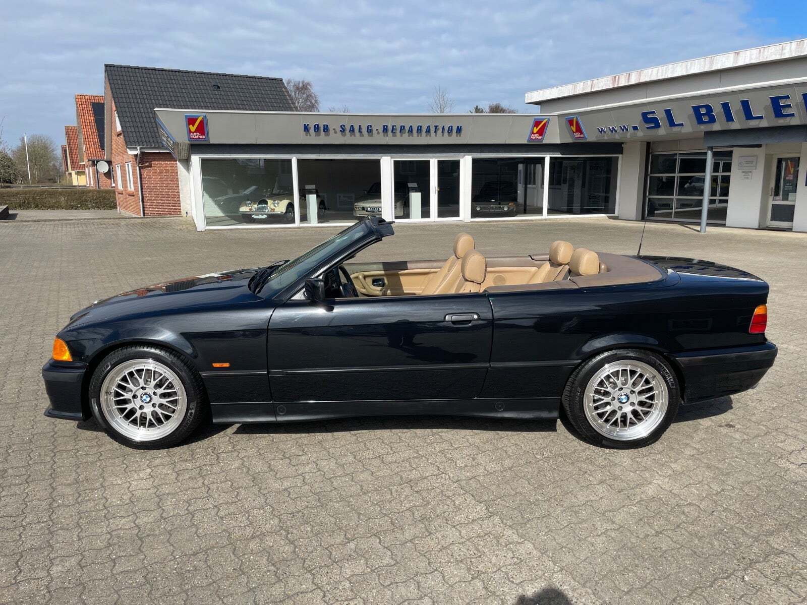BMW 320i 2,0 Cabriolet