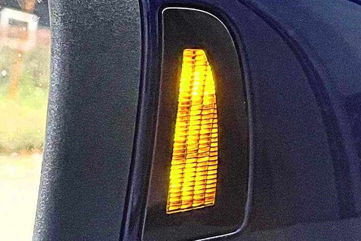 Blå VW Golf fra 2021