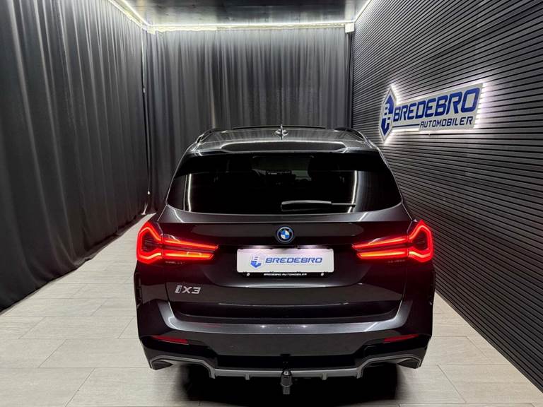 BMW iX3 Charged Plus M-Sport