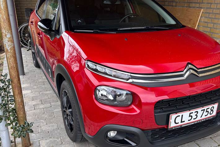 Rød Citroën C3 fra 2019