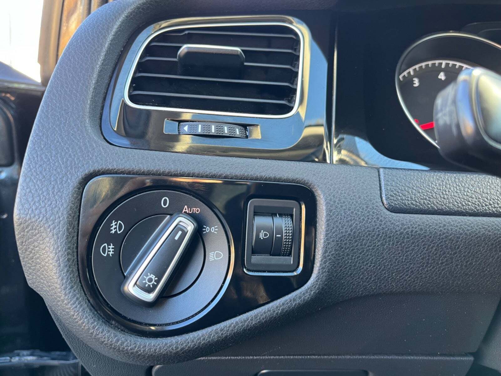 Sort VW Golf VII fra 2014