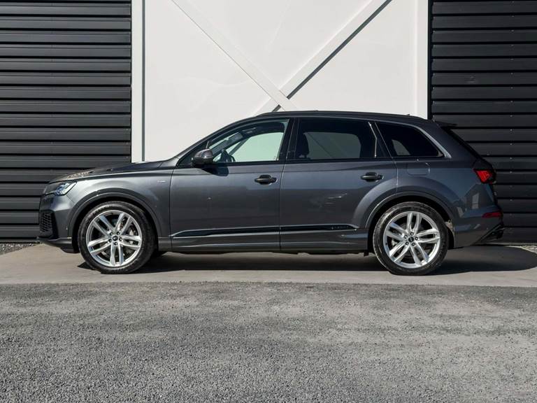 Audi Q7 55 TFSi e S-line quattro Tiptr.