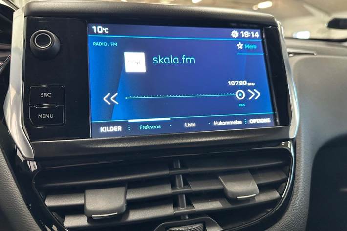 Grå Peugeot 208 fra 2019