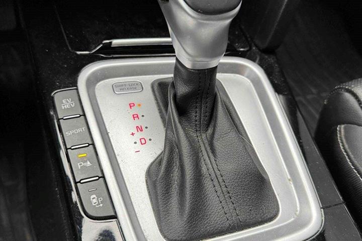 Hvid Kia XCeed fra 2022