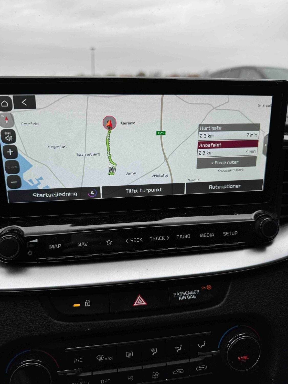 Hvid Kia XCeed fra 2022