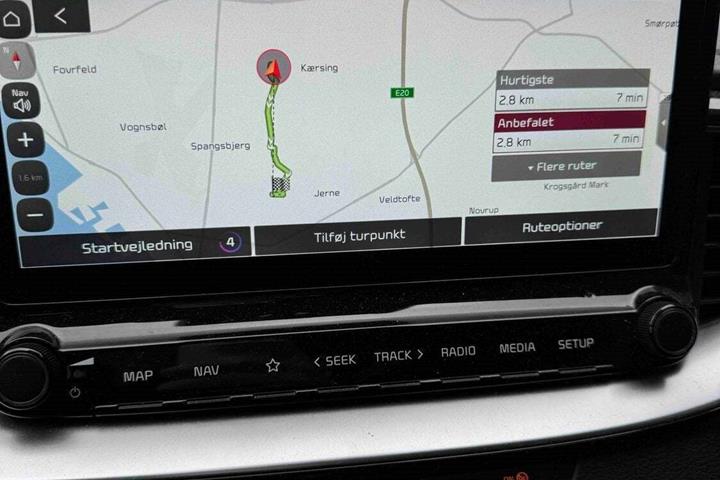 Hvid Kia XCeed fra 2022