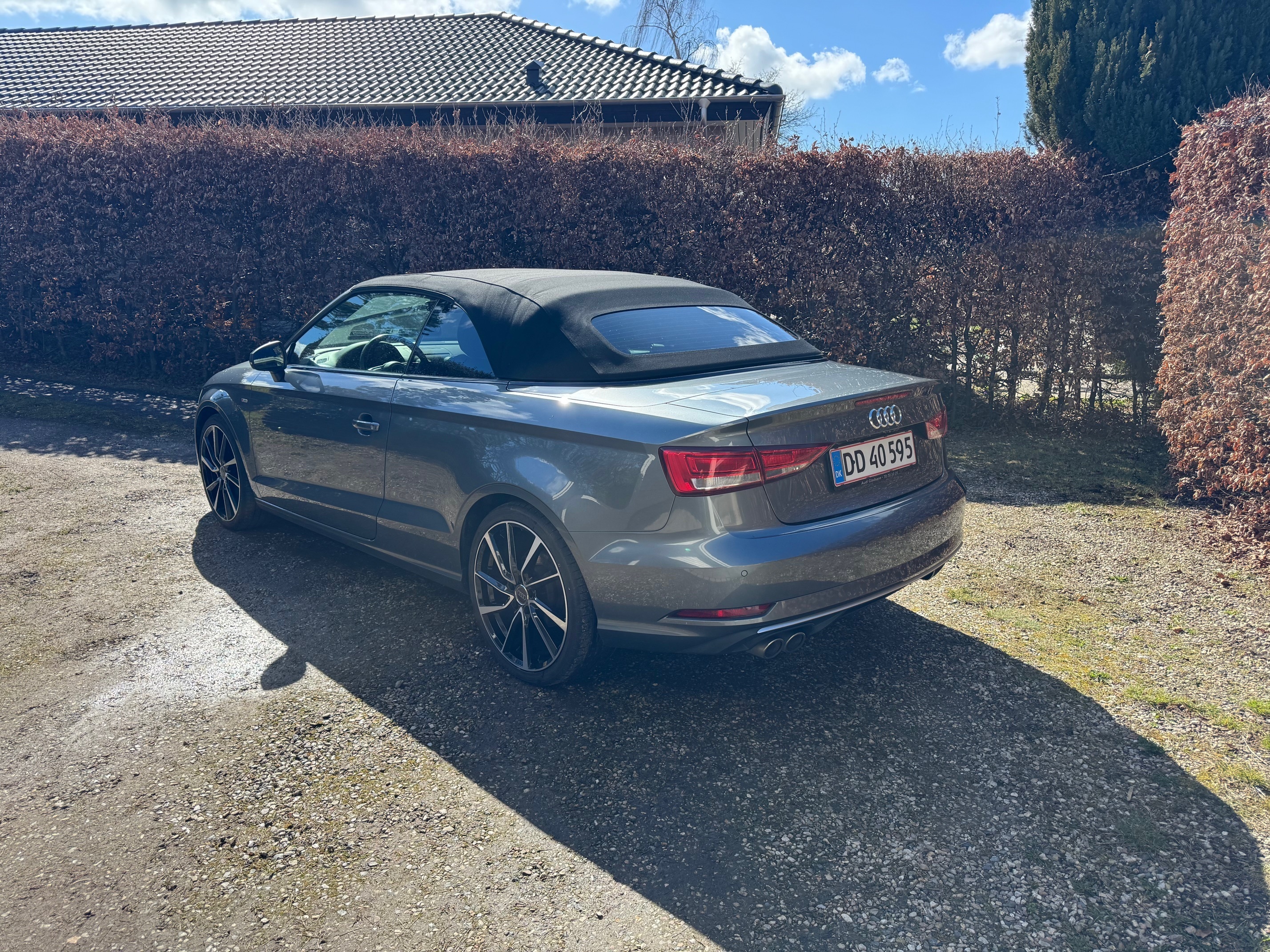 Grå Audi A3 Cabriolet fra 2018