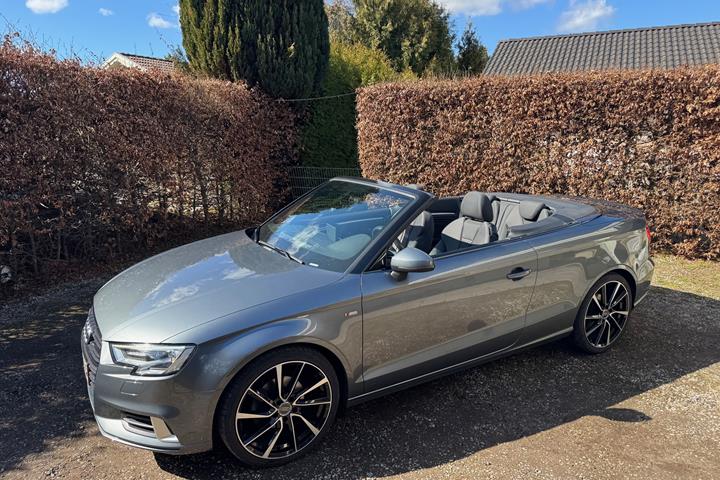 Grå Audi A3 Cabriolet fra 2018