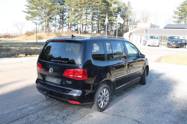 Sort VW Touran fra 2011