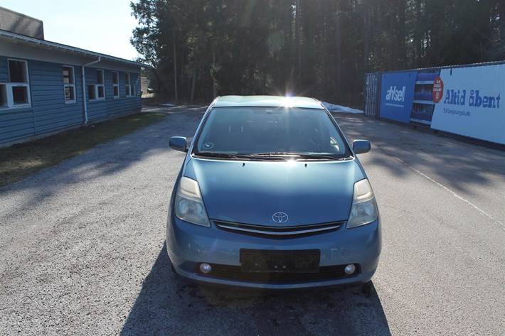Blå Toyota Prius fra 2008