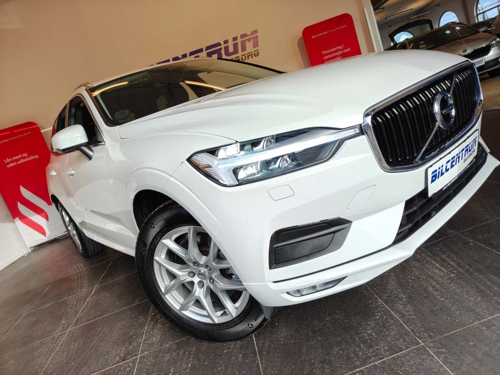 Hvid Volvo XC60 fra 2021