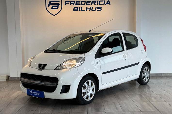 Hvid Peugeot 107 fra 2007