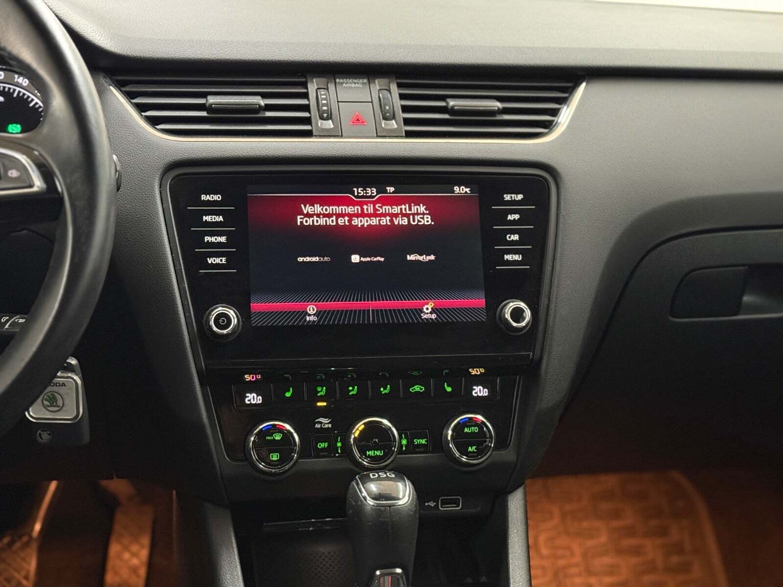 Sort Skoda Octavia fra 2018