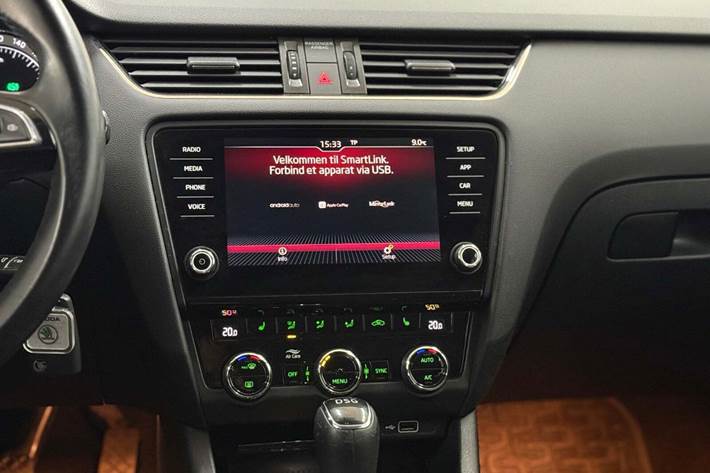 Sort Skoda Octavia fra 2018