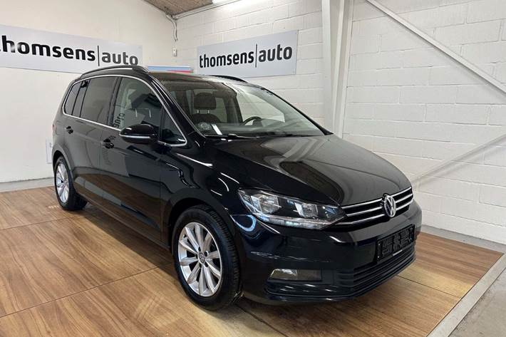 Sort VW Touran fra 2019