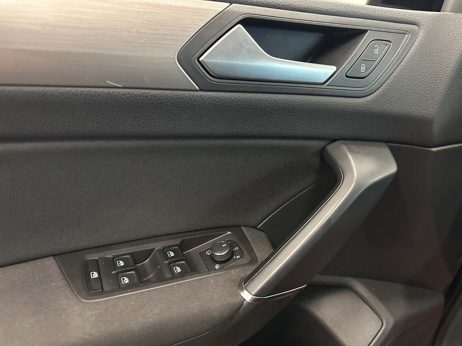 Sort VW Touran fra 2019