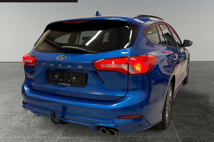 Blå Ford Focus fra 2019
