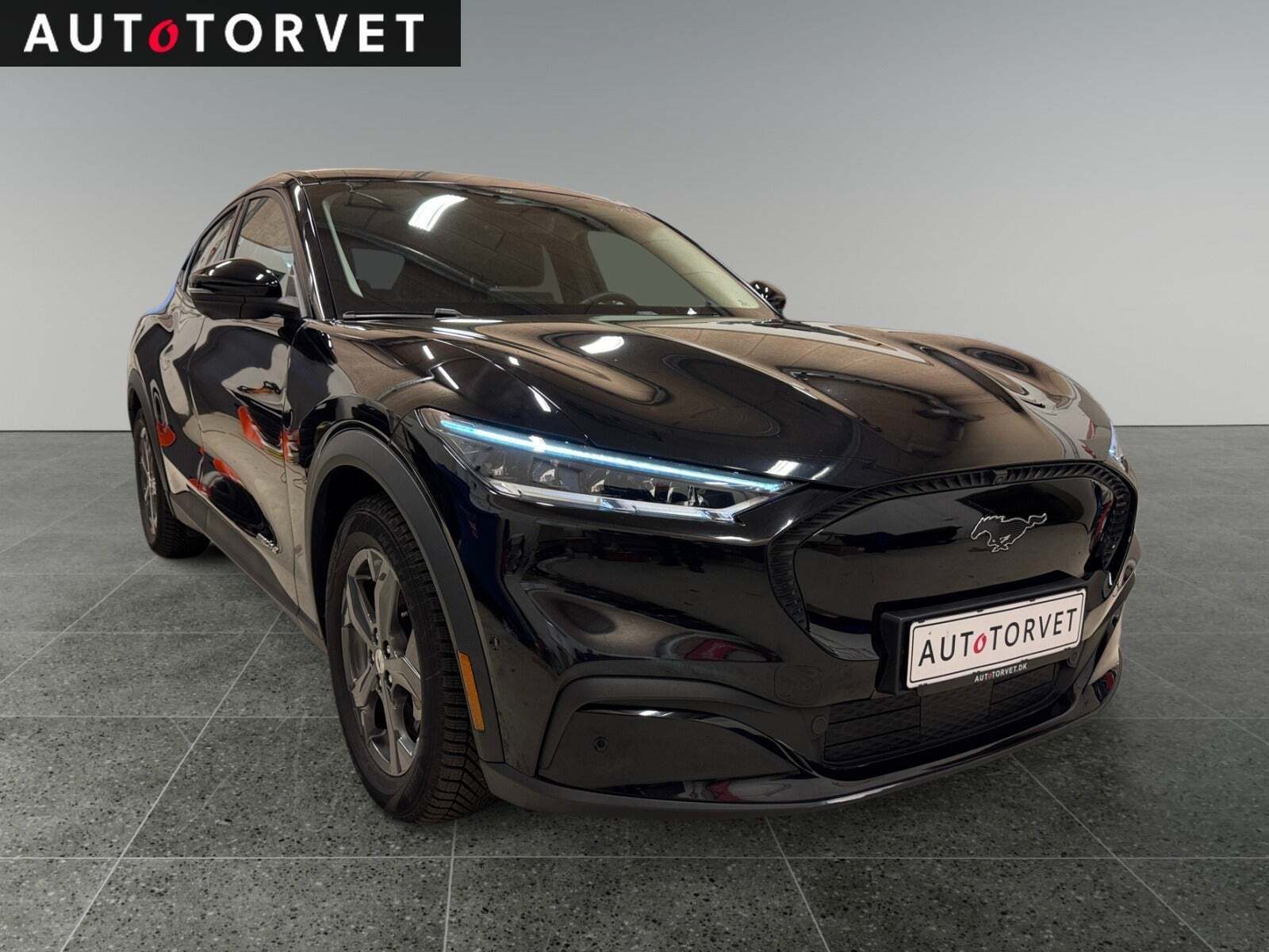 Ford Mustang Mach-E 68 Standard Range