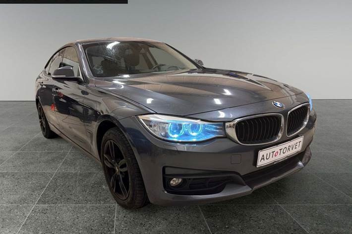 Grå BMW 320d fra 2014