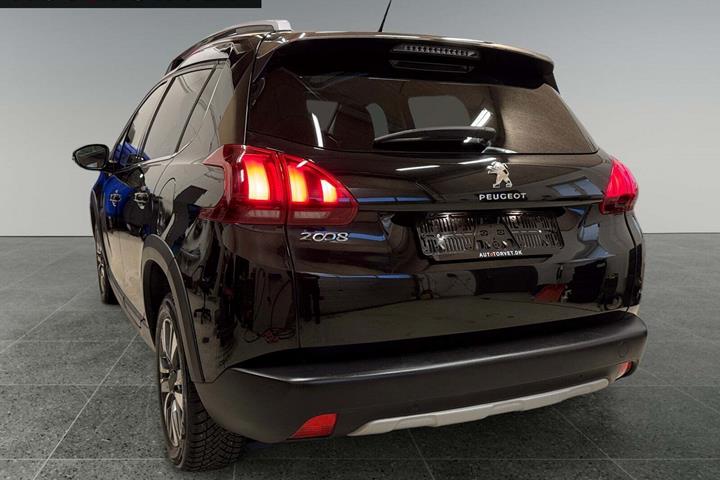 Sort Peugeot 2008 fra 2017