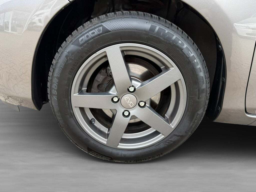 Toyota Yaris 1,0 VVT-i T2