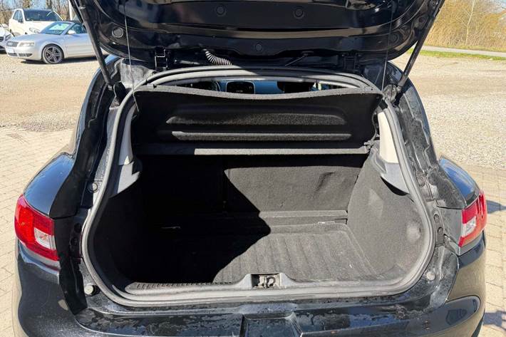 Sort Renault Clio IV fra 2019