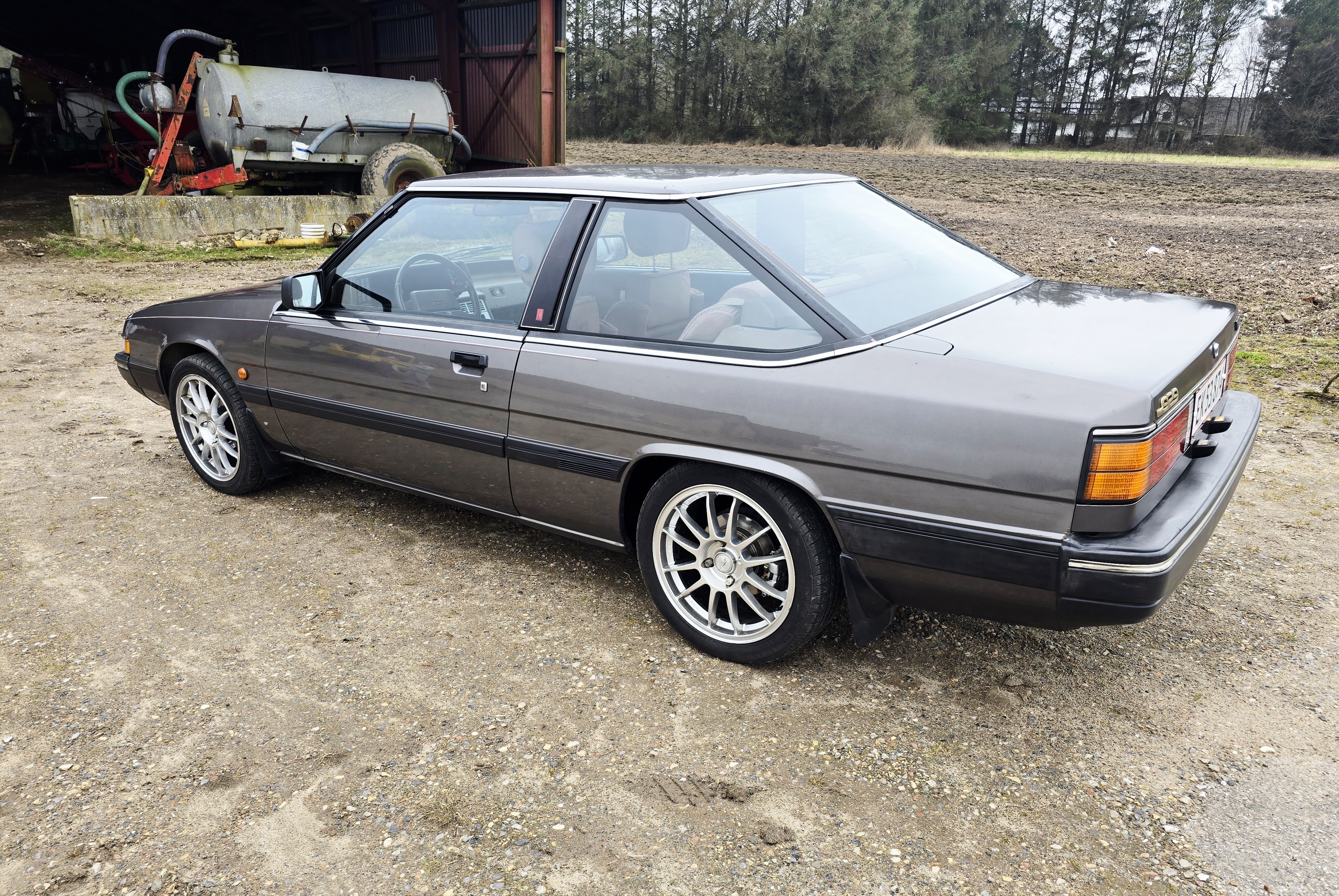 Mazda 929 2,0 SEDAN/COUPE