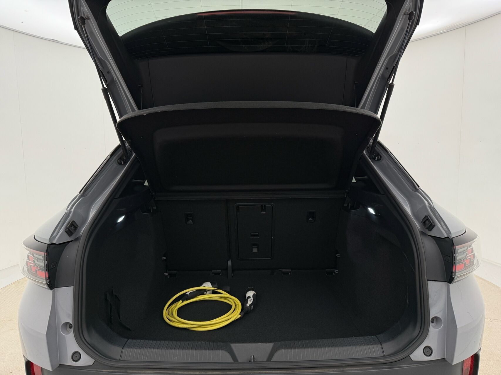 Grå VW ID.4 fra 2021