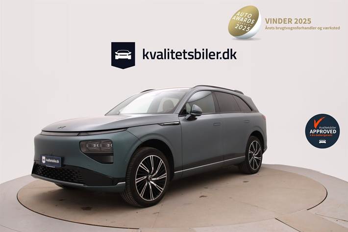 Grøn Xpeng G9 fra 2024