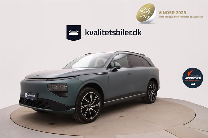 Grøn Xpeng G9 fra 2024