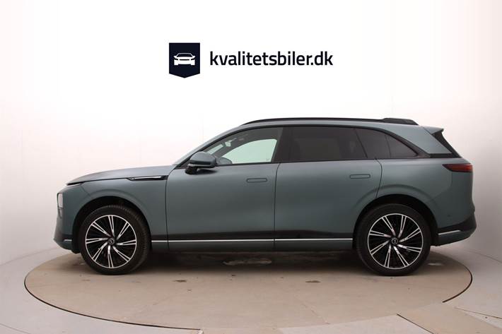 Grøn Xpeng G9 fra 2024