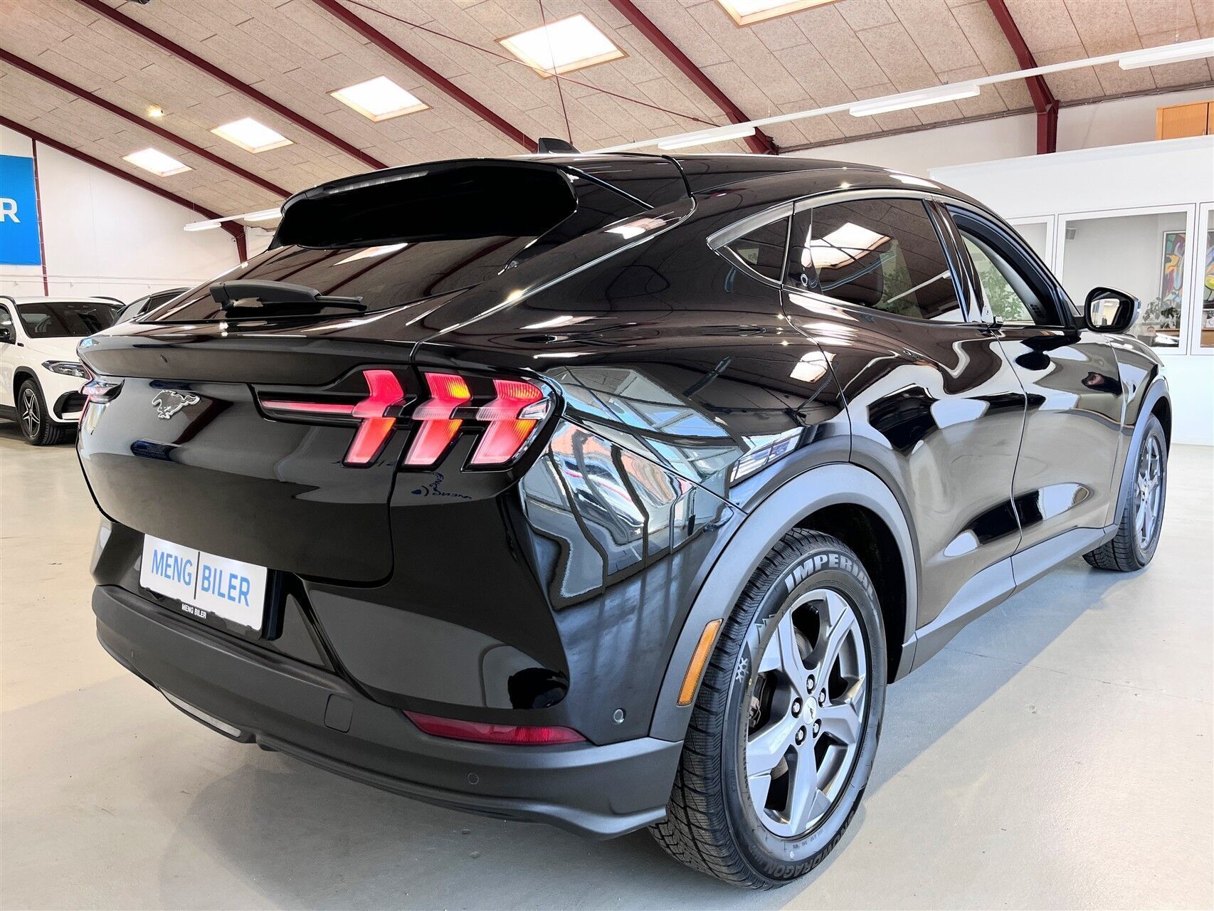 Ford Mustang Mach-E EL UR Premium 294HK 5d Aut.