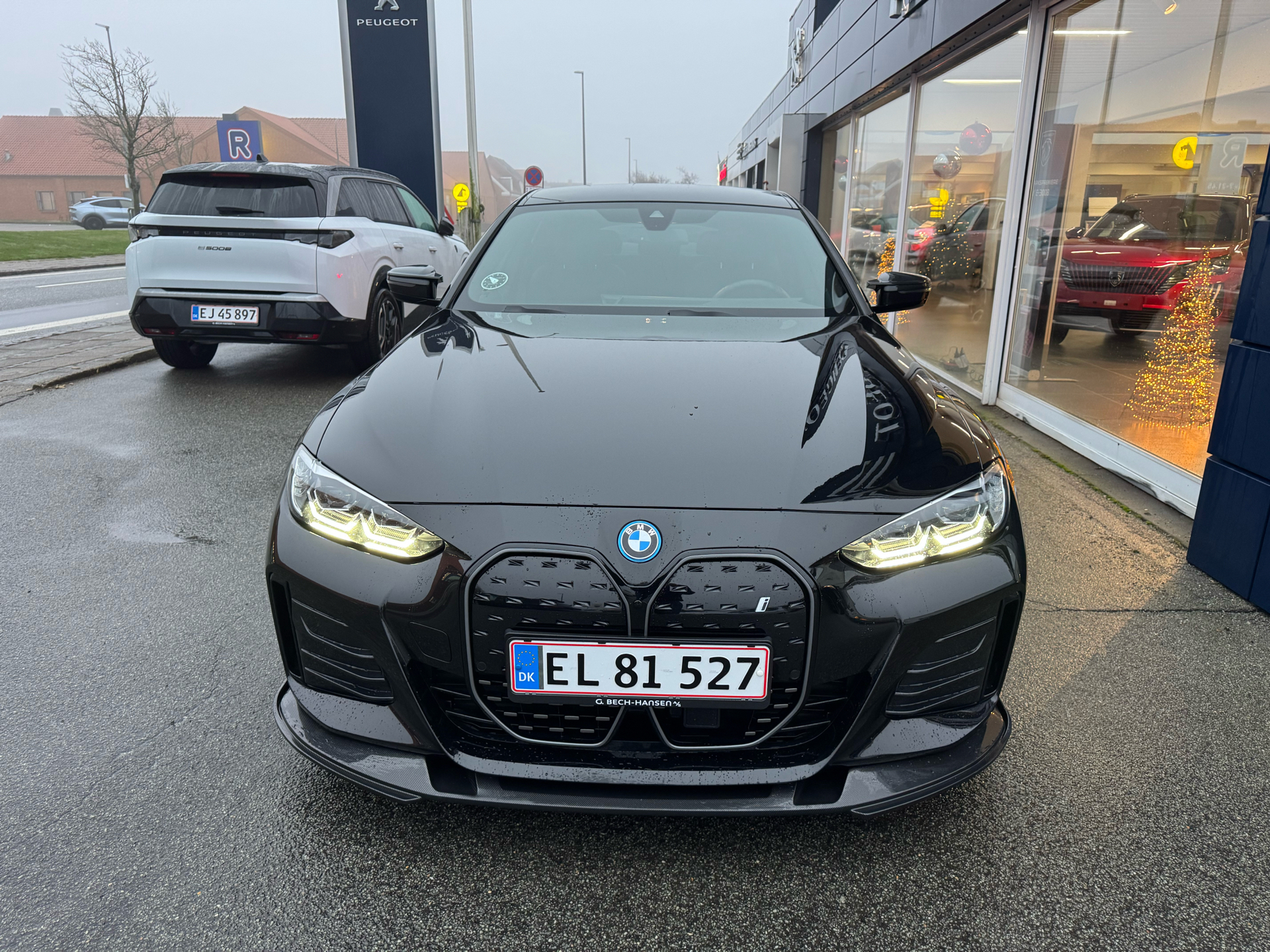 Sort BMW i4 fra 2024