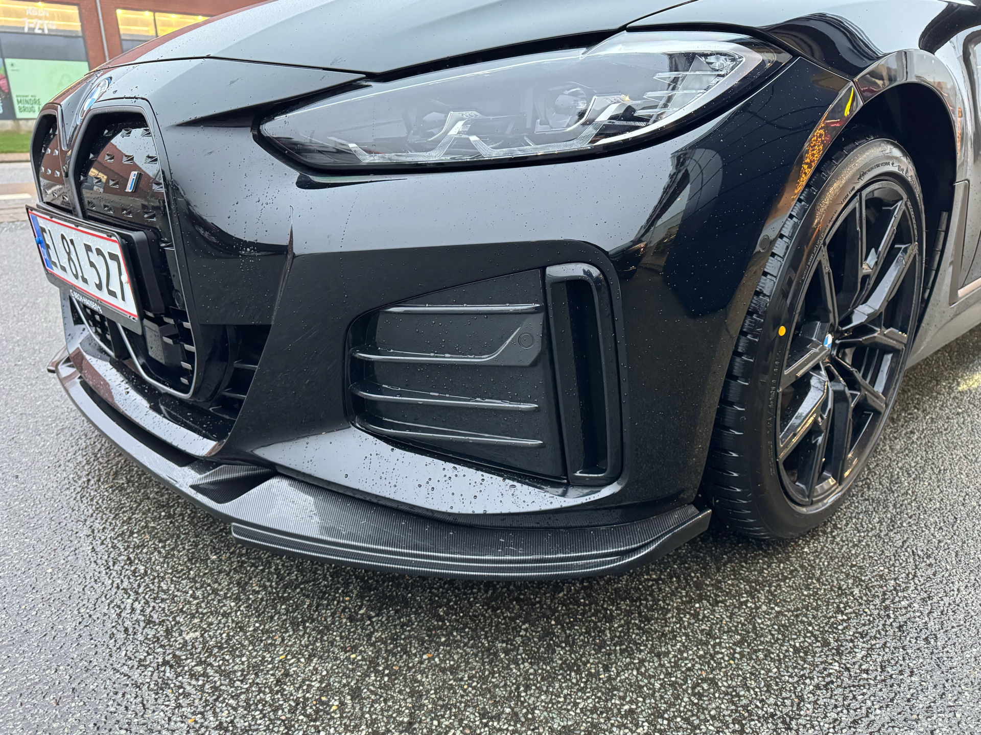 Sort BMW i4 fra 2024