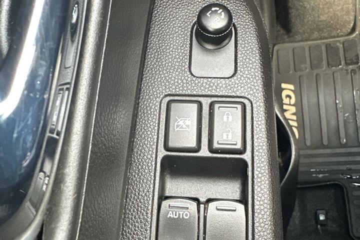 Grå Suzuki Ignis fra 2022