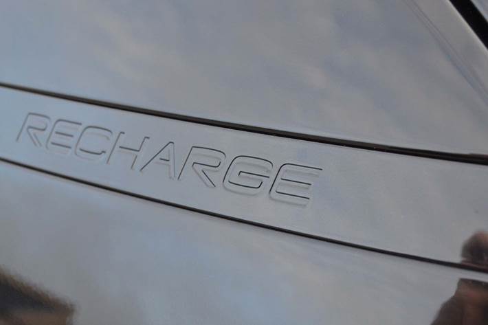 Sort Volvo XC40 fra 2024