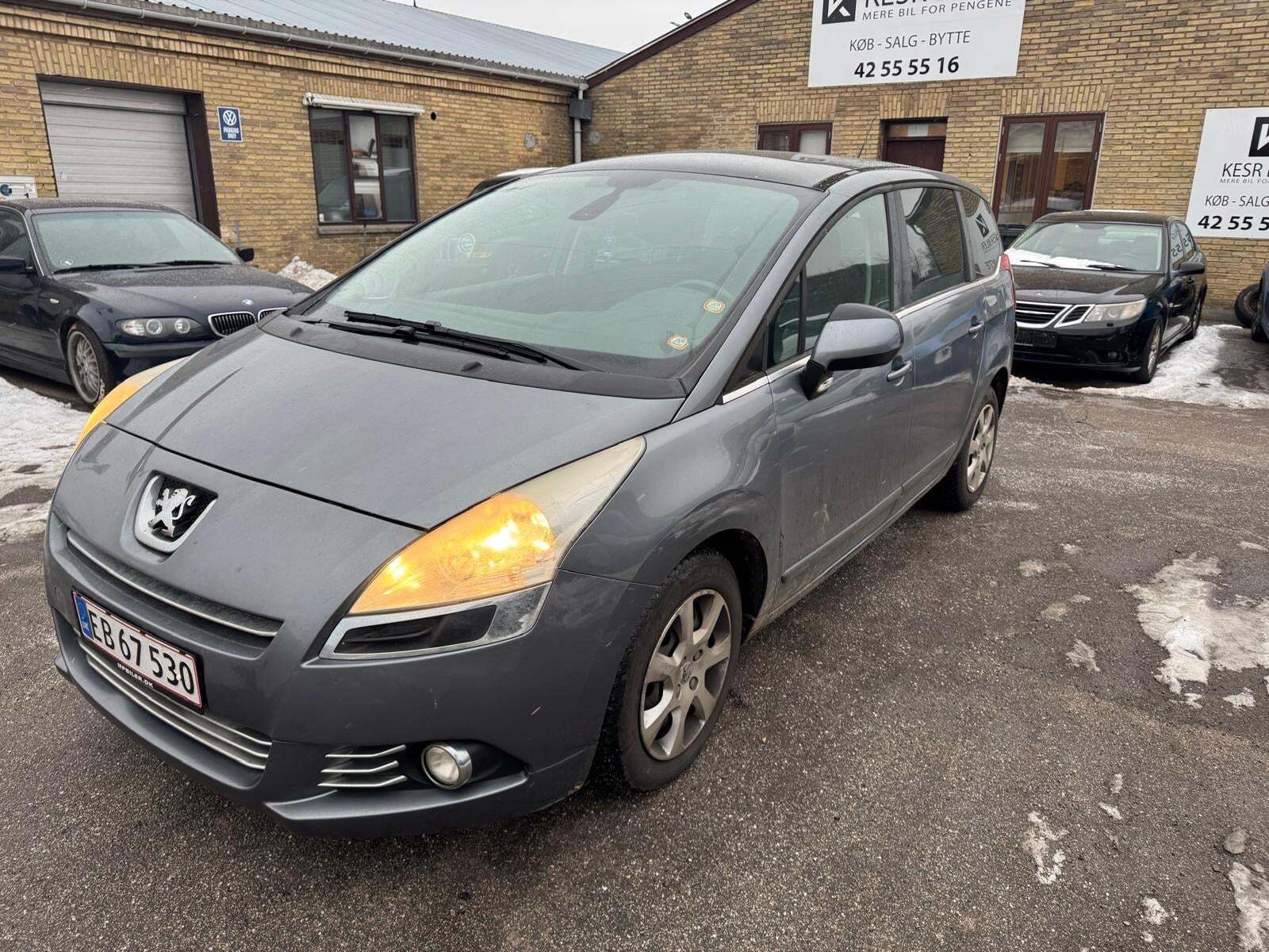 Peugeot 5008 1,6 HDi 110 Premium aut. 7prs