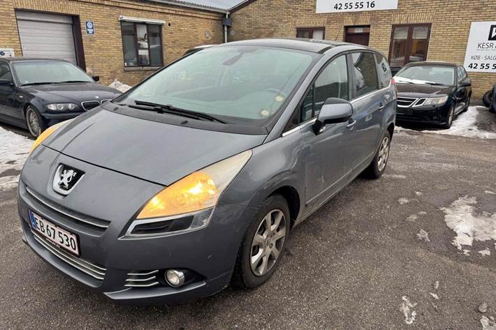 undefined Peugeot 5008 fra 2011
