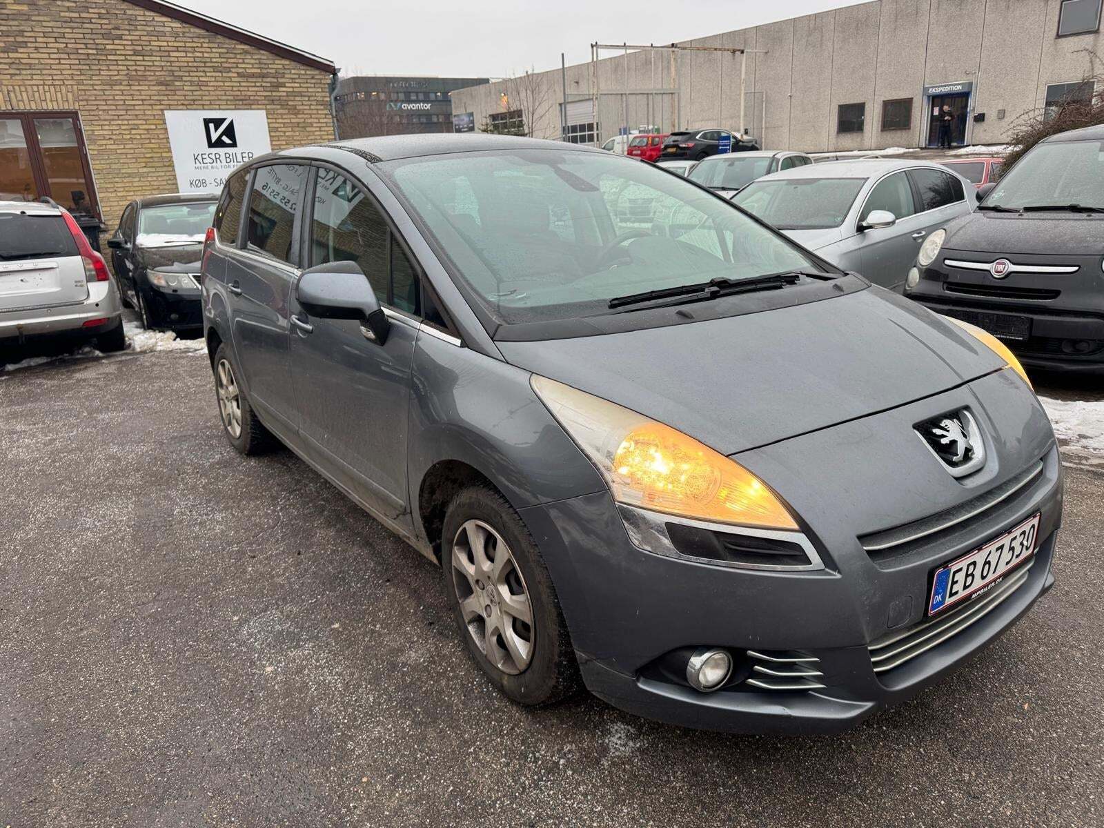 Peugeot 5008 1,6 HDi 110 Premium aut. 7prs