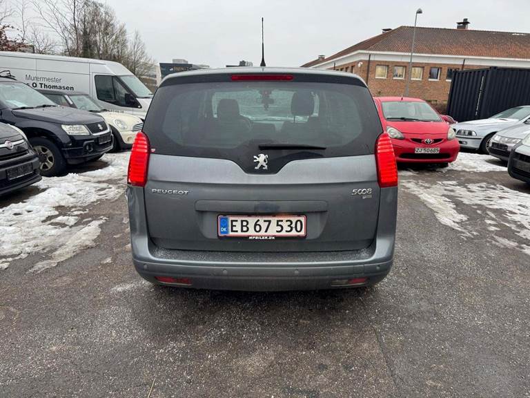 Peugeot 5008 1,6 HDi 110 Premium aut. 7prs