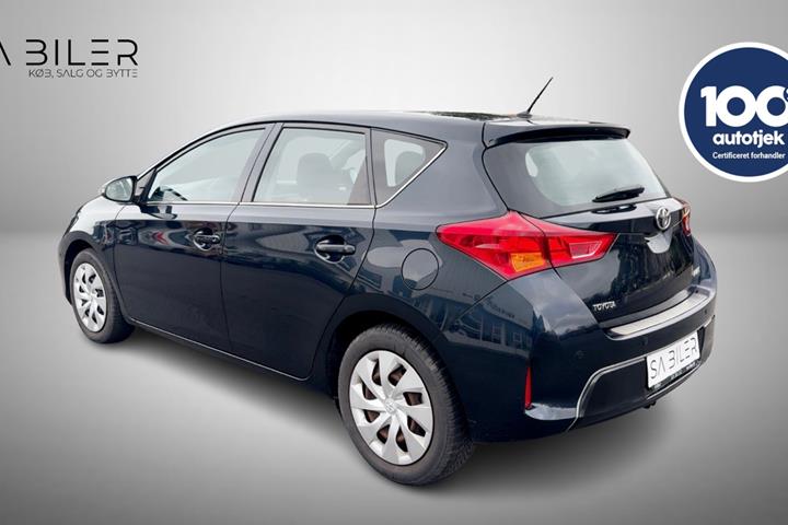undefined Toyota Auris fra 2013