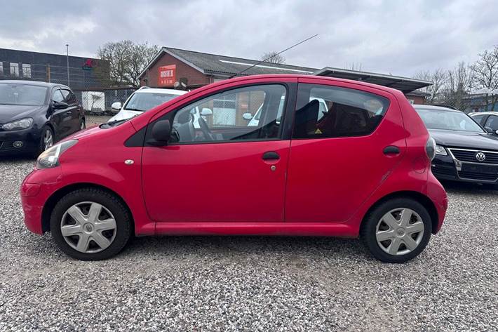 undefined Toyota Aygo fra 2010