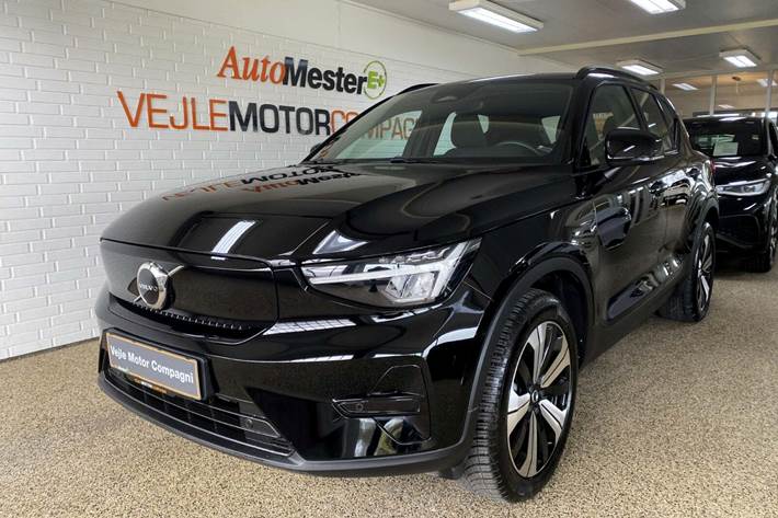Sort Volvo XC40 fra 2023