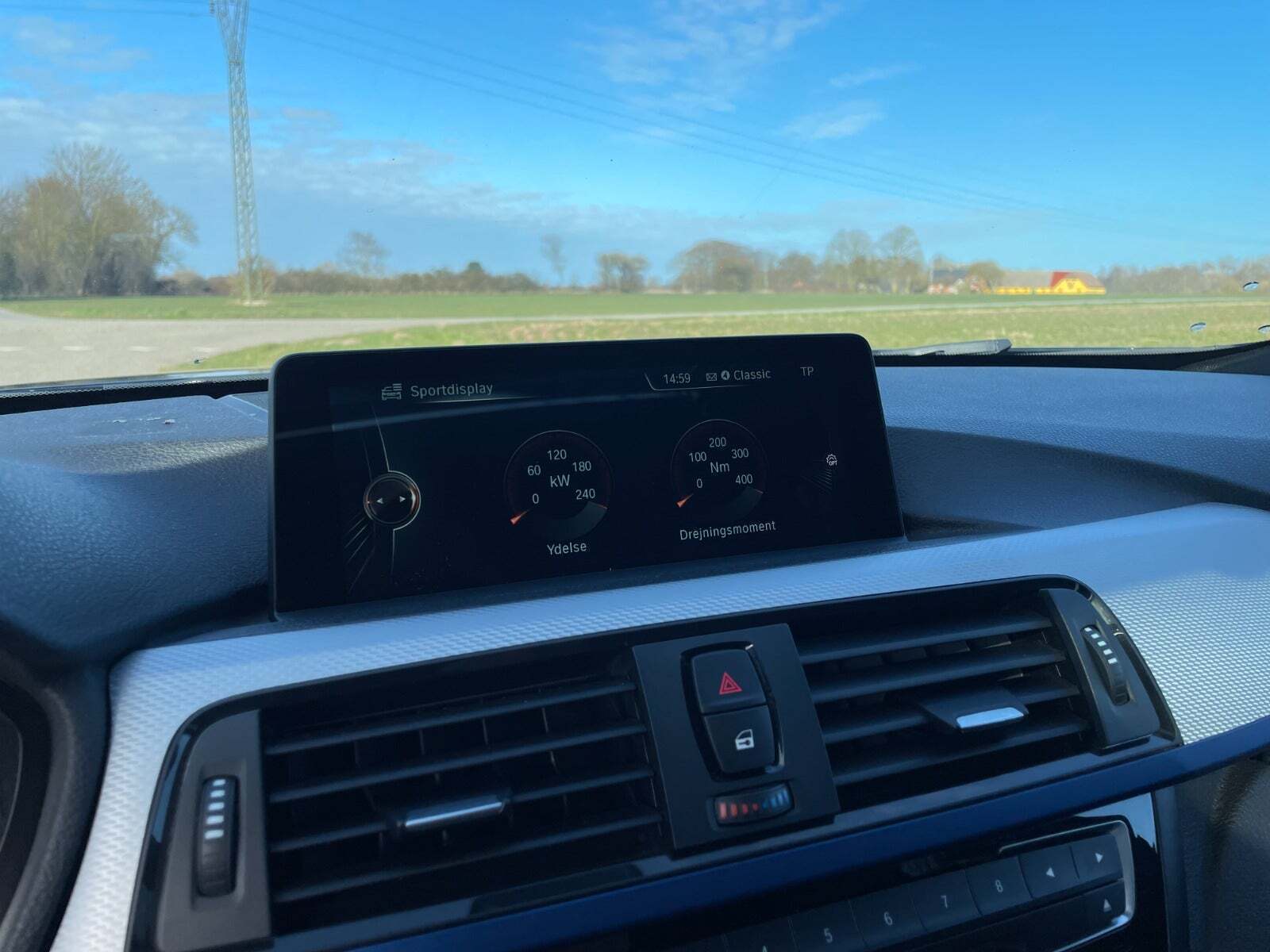 Blå BMW 428i fra 2016